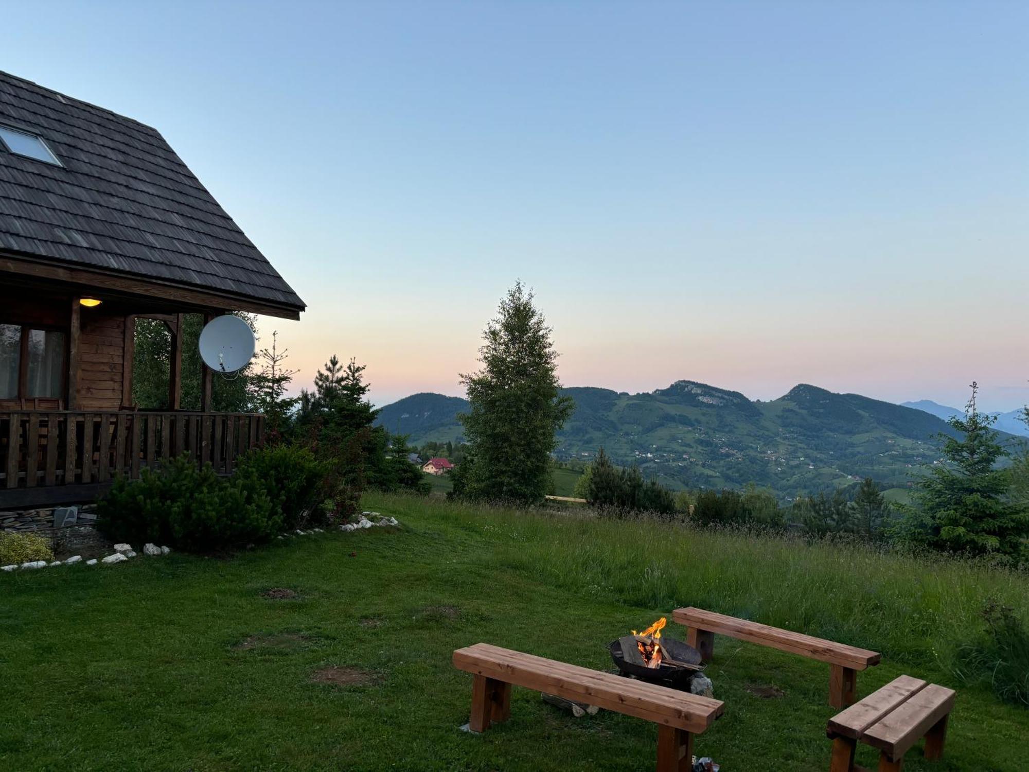 Peştera Chalet Ro מראה חיצוני תמונה